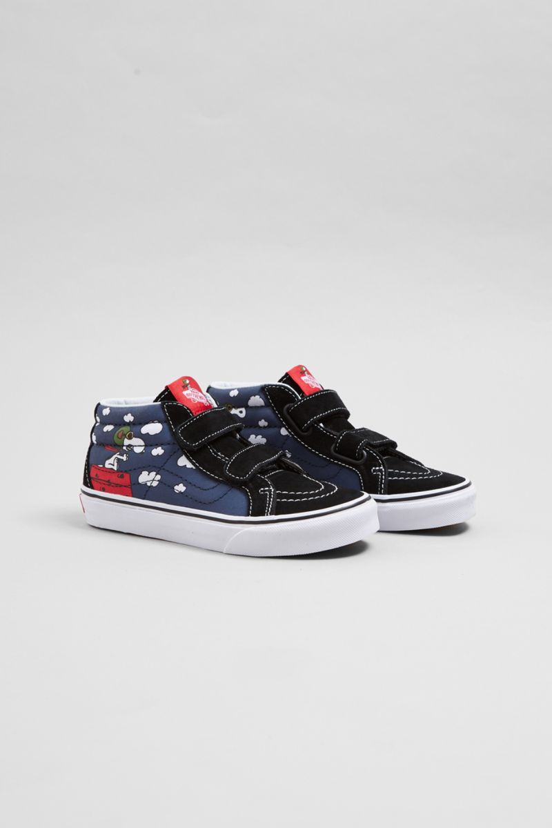 T NIS VANS SNOOPY SK8 MID MINI